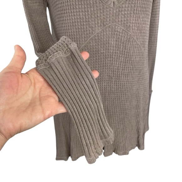 Free People Sunset Park Thermal Long Sleeve Waffle Knit Taupe - Picture 4 of 11